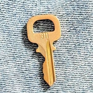 #311 Louis Vuitton key only